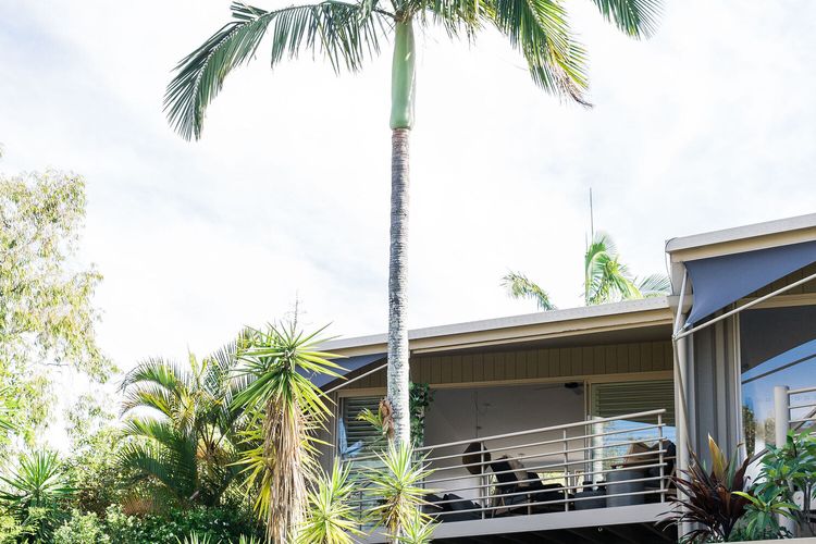 The Beach Retreat -2 Bedrooms – Pool – River Views