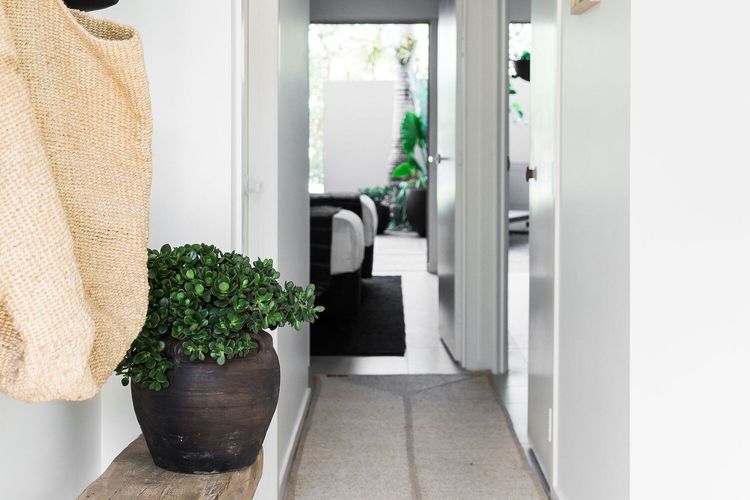 The Beach Retreat -2 Bedrooms – Pool – River Views