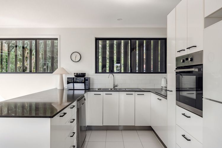 The Lookout – 3 bedrooms – Private Pool – Views