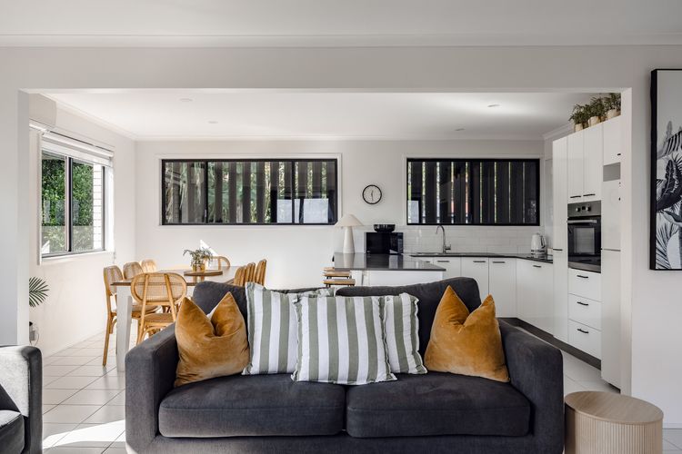 The Lookout – 3 bedrooms – Private Pool – Views