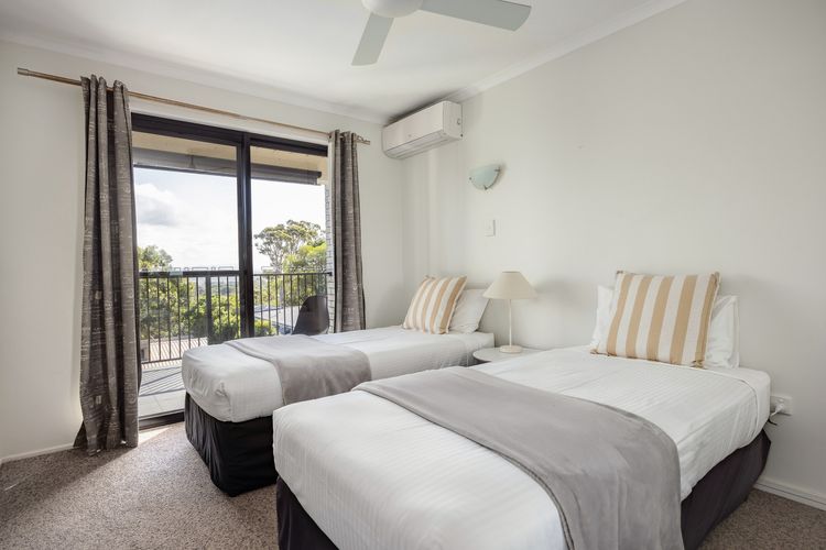 The Lookout – 4 Bedrooms – Pool – Views – Pets