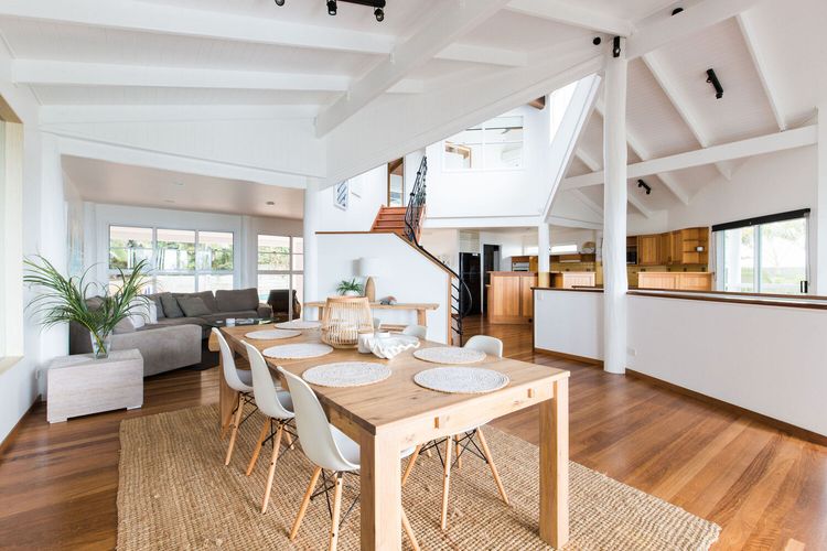 The Sea House – pool – ocean views – pets