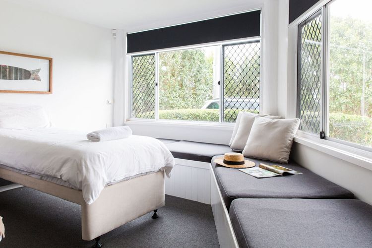 The Sea House – pool – ocean views – pets