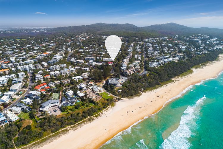 The Coastal Retreat – ocean views and location