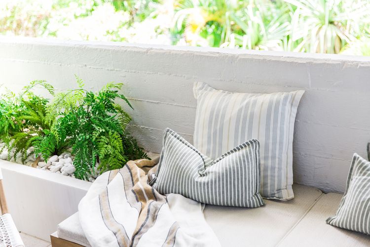 Little Cove Treetops –  3 bedrooms – Style – Beach – Location