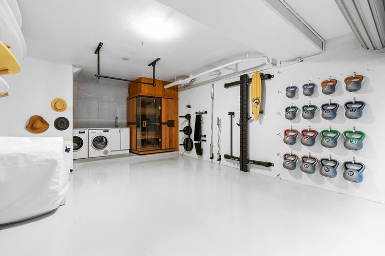 Little Cove Treetops –  3 bedrooms – Style – Beach – Location