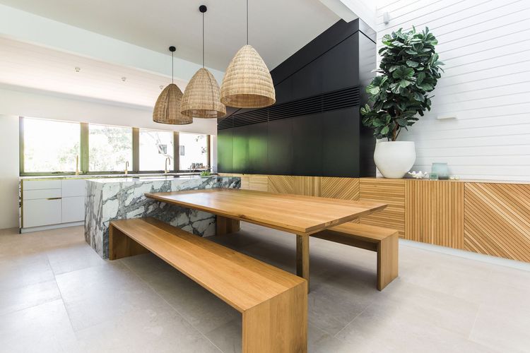 Little Cove Treetops –  3 bedrooms – Style – Beach – Location