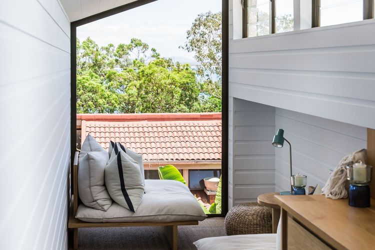 Little Cove Treetops –  3 bedrooms – Style – Beach – Location