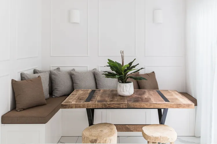 ONE MAROLA – 1/33 Noosa Parade – stylish privacy in paradise.