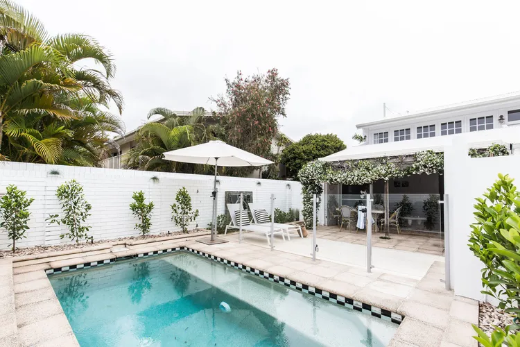 ONE MAROLA – 1/33 Noosa Parade – stylish privacy in paradise.