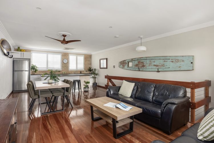 ALOHA – 5/17 Noosa Pde – location and style