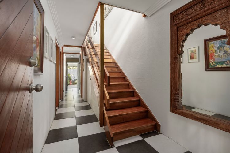 ALOHA – 5/17 Noosa Pde – location and style