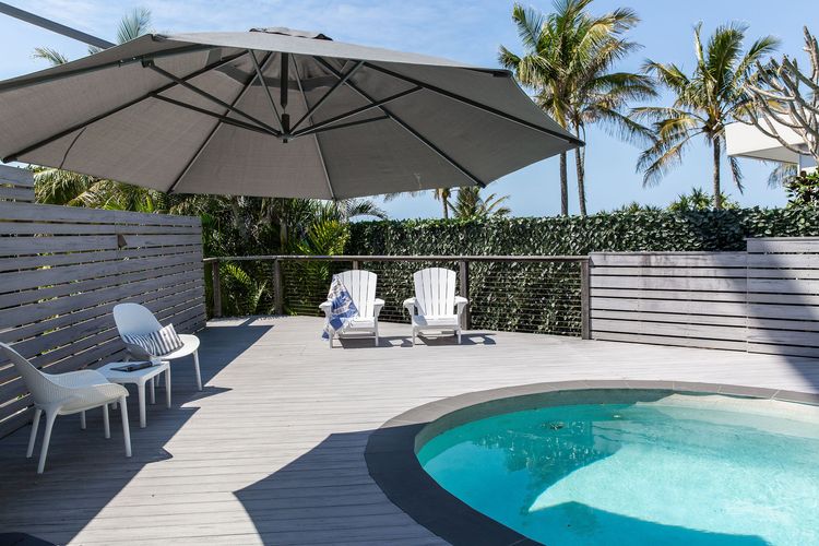 Sunshine Haven – Pool – Beach front – Ocean Views