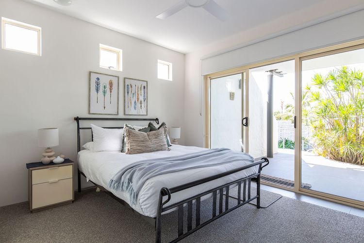 Sunshine Haven – Pool – Beach front – Ocean Views