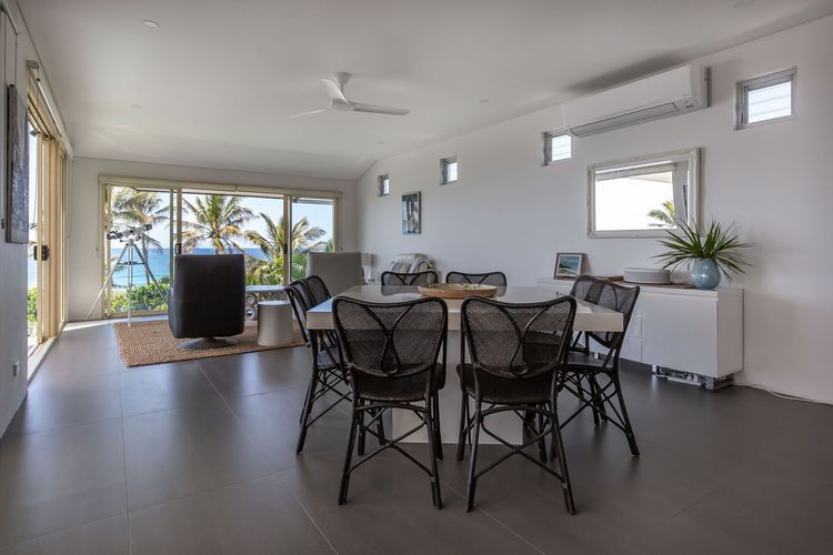 Sunshine Haven – Pool – Beach front – Ocean Views