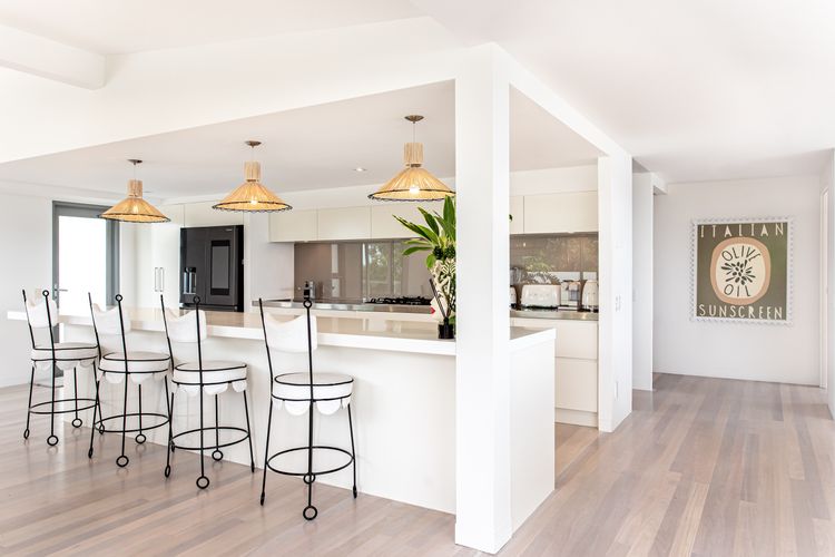 Villa Isabelle – Sunshine Beach – Views – Pool