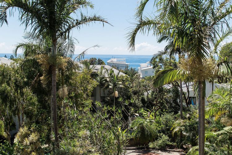 Sunshine Retreat – Ocean Views – Pool – Style