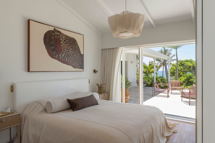 The Gable House – Beachfront luxury home