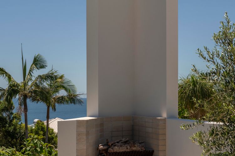 The Gable House – Beachfront luxury home