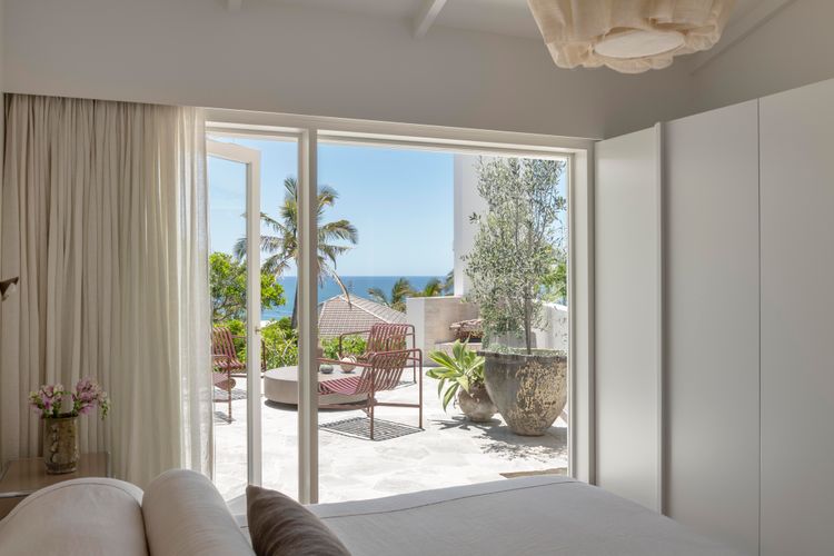 The Gable House – Beachfront luxury home