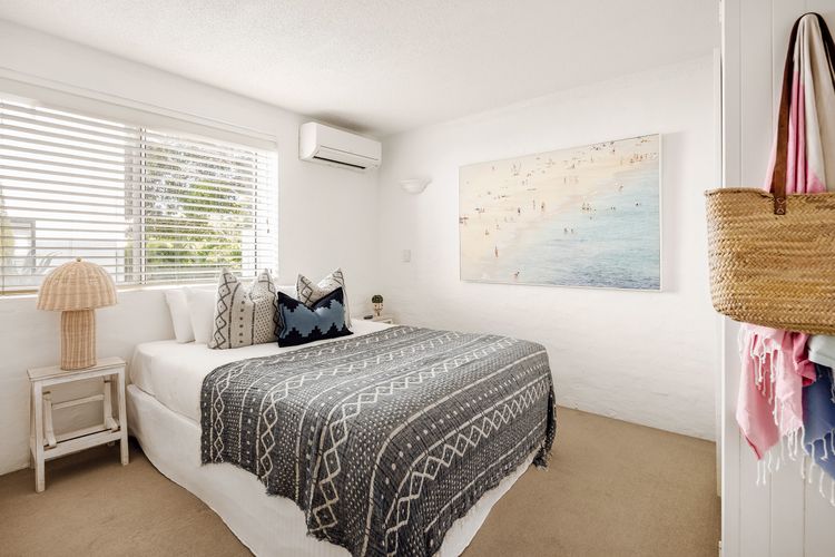 Hydra – 3 Bedrooms, Ocean views, Pool