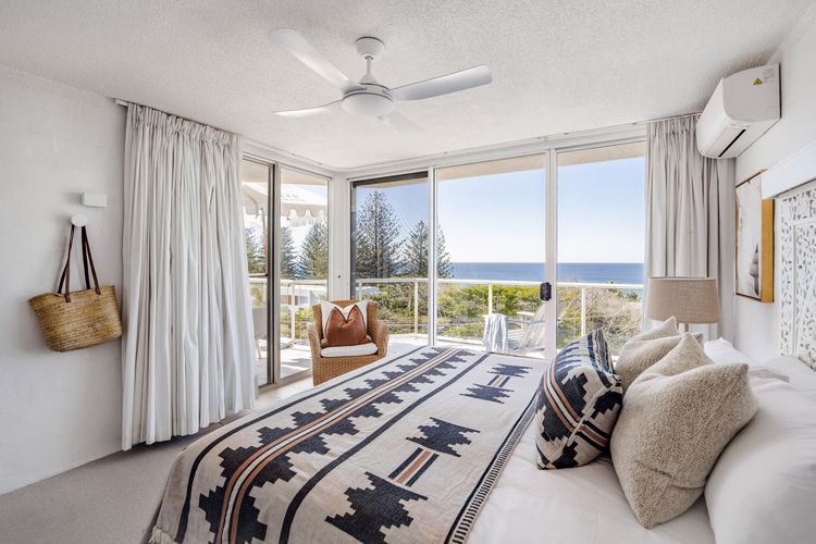 Hydra – 3 Bedrooms, Ocean views, Pool