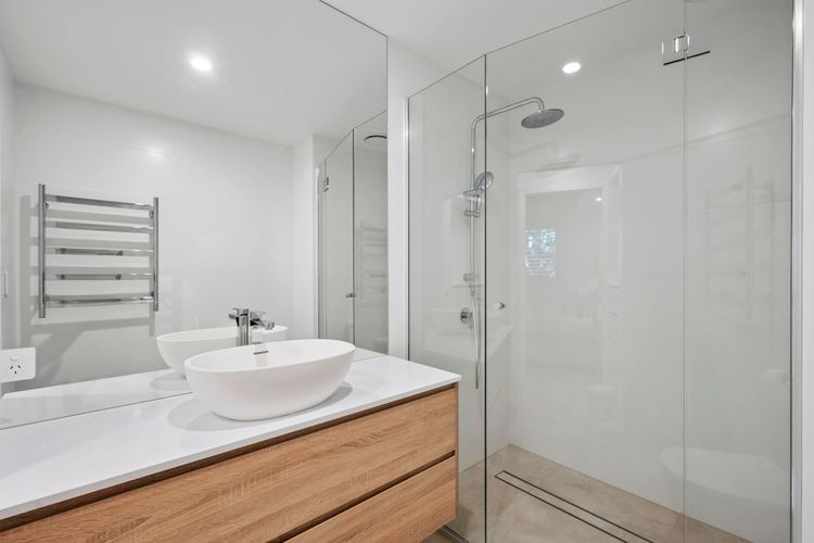 River Retreat – 2 bedroom – River and Beach