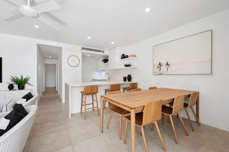 River Retreat – 2 bedroom – River and Beach