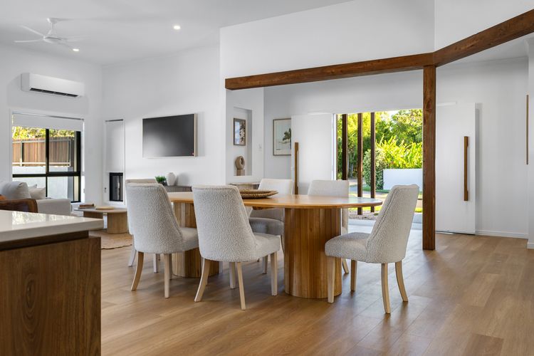 Helm Haven Noosa – poolside paradise