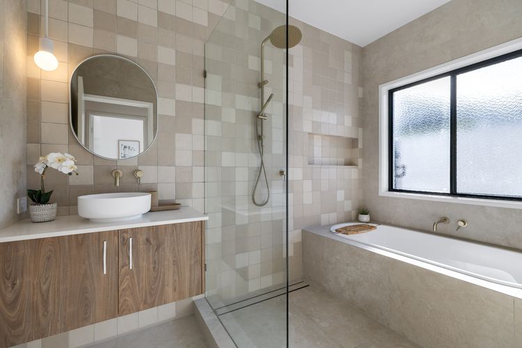 Helm Haven Noosa – poolside paradise