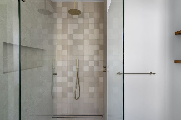 Helm Haven Noosa – poolside paradise