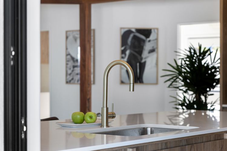 Helm Haven Noosa – poolside paradise