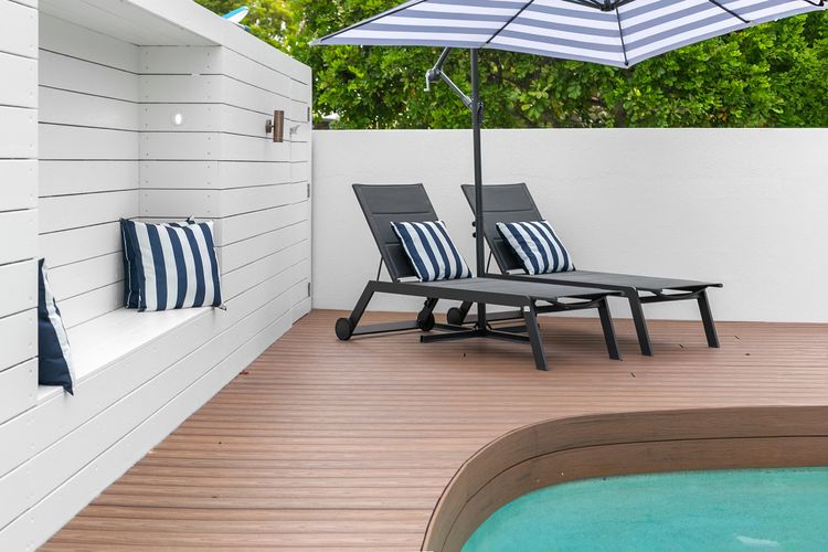 Helm Haven Noosa – poolside paradise