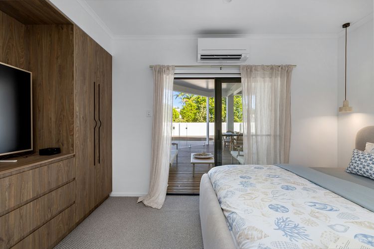 Helm Haven Noosa – poolside paradise