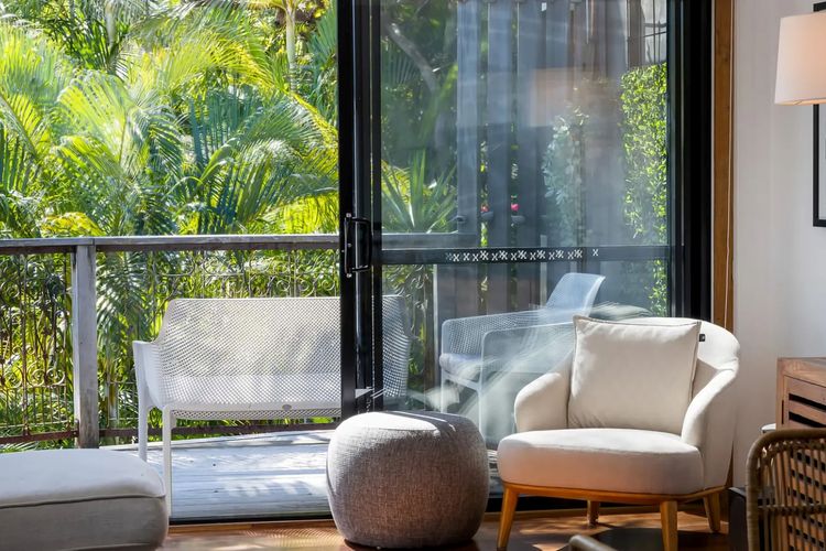 Tropical Escape – Sunshine Beach Retreat