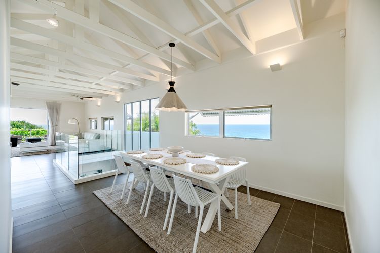 Aqua North House – Ocean Views & Pool