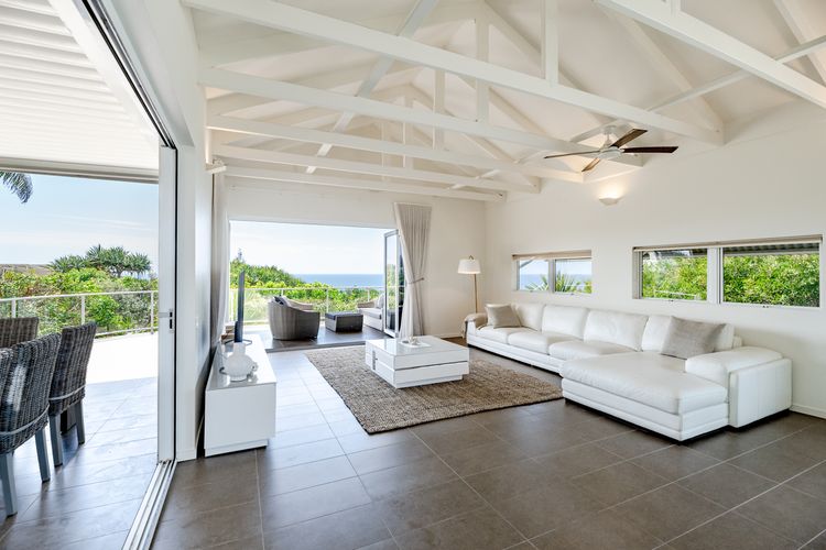 Aqua North House – Ocean Views & Pool