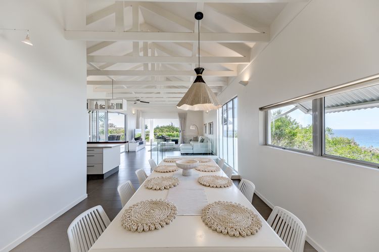 Aqua North House – Ocean Views & Pool