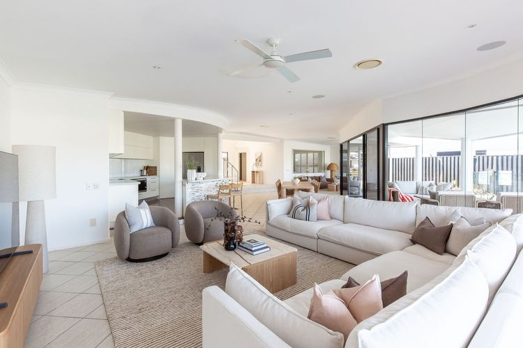 Masthead Waters – Waterfront Home and Pool