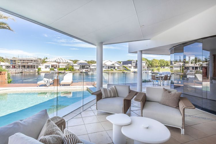 Masthead Waters – Waterfront Home and Pool