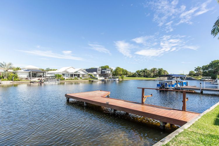 Masthead Waters – Waterfront Home and Pool