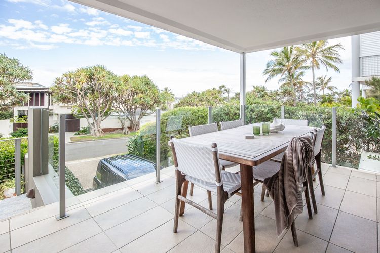 Spirit on Sunshine – 3 bedrooms with style, beach