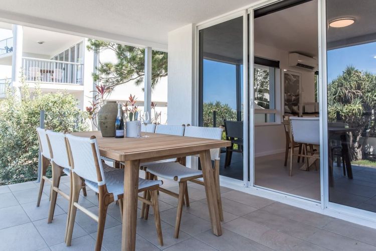 Spirit on Sunshine – 3 bedrooms with style, beach