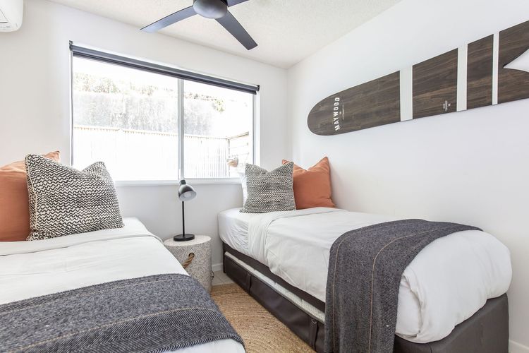 Spirit on Sunshine – 3 bedrooms with style, beach