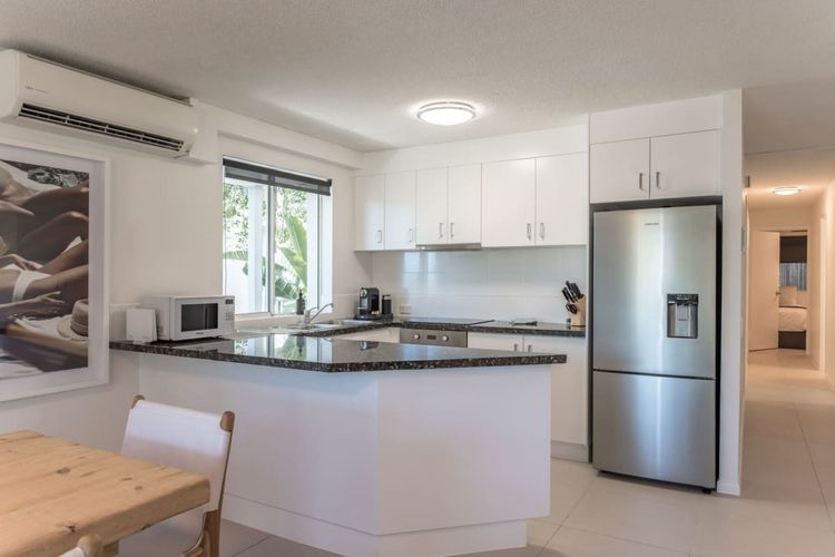 Spirit on Sunshine – 3 bedrooms with style, beach