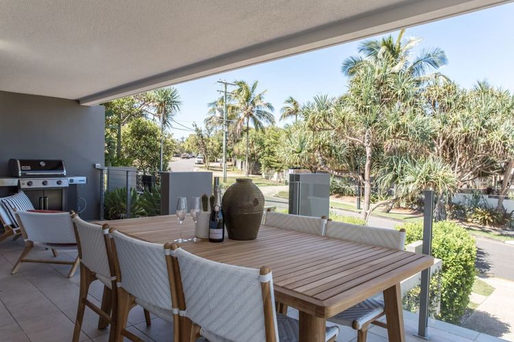 Spirit on Sunshine – 3 bedrooms with style, beach