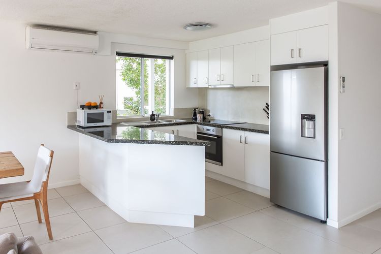 Spirit on Sunshine – 3 bedrooms with style, beach