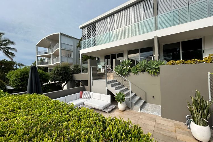 Spirit on Sunshine – 3 bedrooms with style, beach
