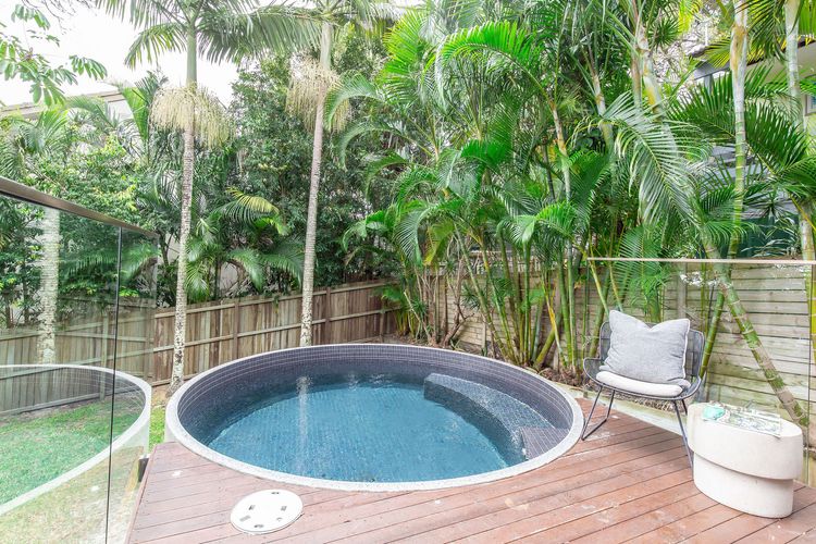 The Lodge, Noosa – Stylish Retreat with Pool