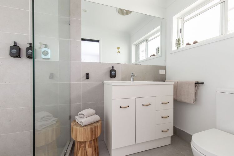 The Lodge, Noosa – Stylish Retreat with Pool